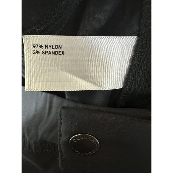 Duluth Trading Co. Dry on the Fly Capris Black Cargo Pants Women's Plus Size 16W - Picture 7 of 10